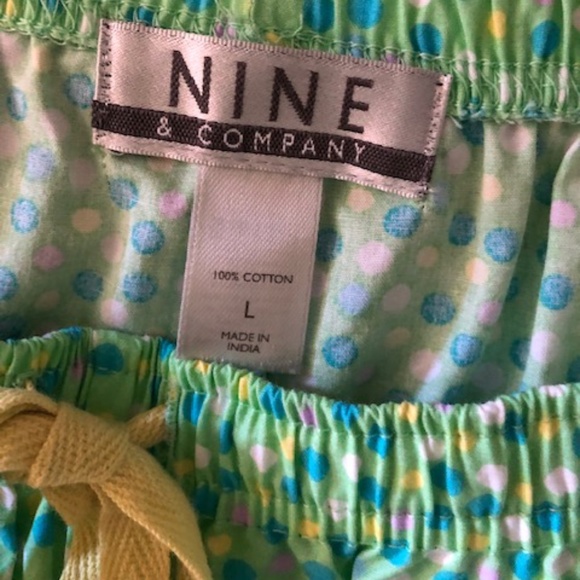 Women's Nine & Company Fun Print Shorts L - Picture 5 of 6